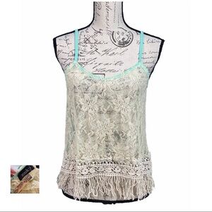 ZOUK NWOT Ivory Lace Crochet Fringe Mint Trim Cami